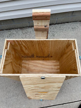 Load image into Gallery viewer, Swarm Trap Deluxe